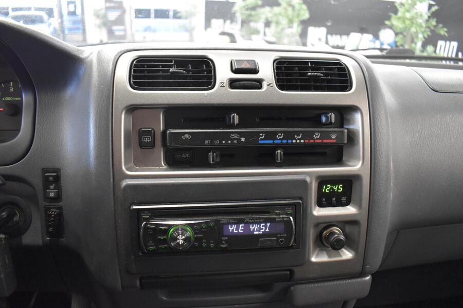 Toyota Hiace vaihtoauto