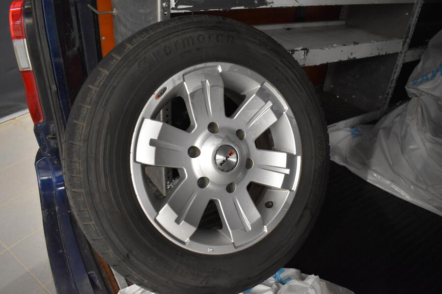 Toyota Hiace vaihtoauto