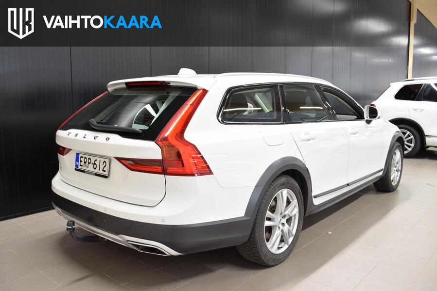 Volvo V90 Cross Country vaihtoauto
