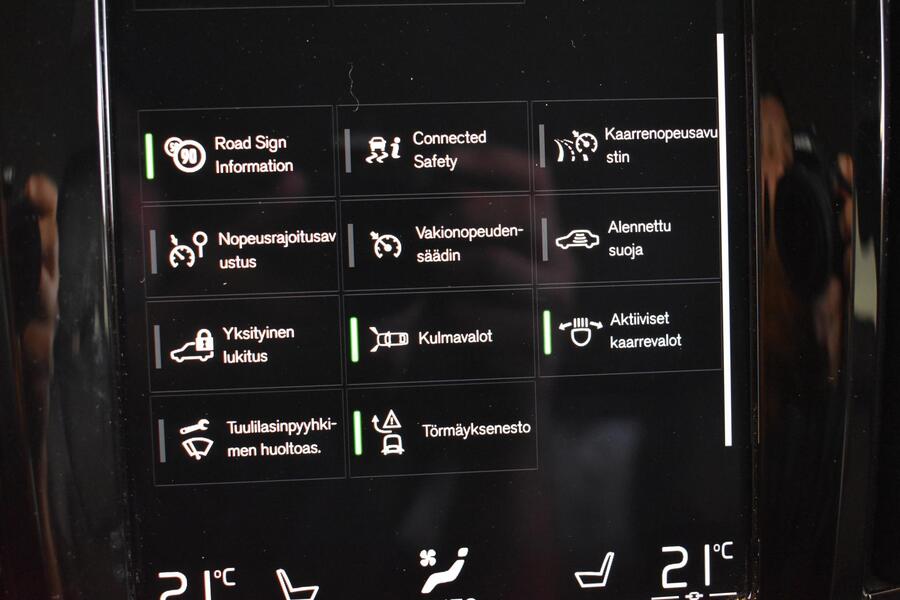 Volvo V90 Cross Country vaihtoauto