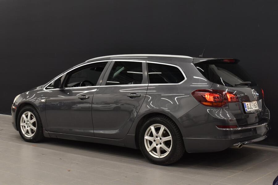 Opel Astra vaihtoauto