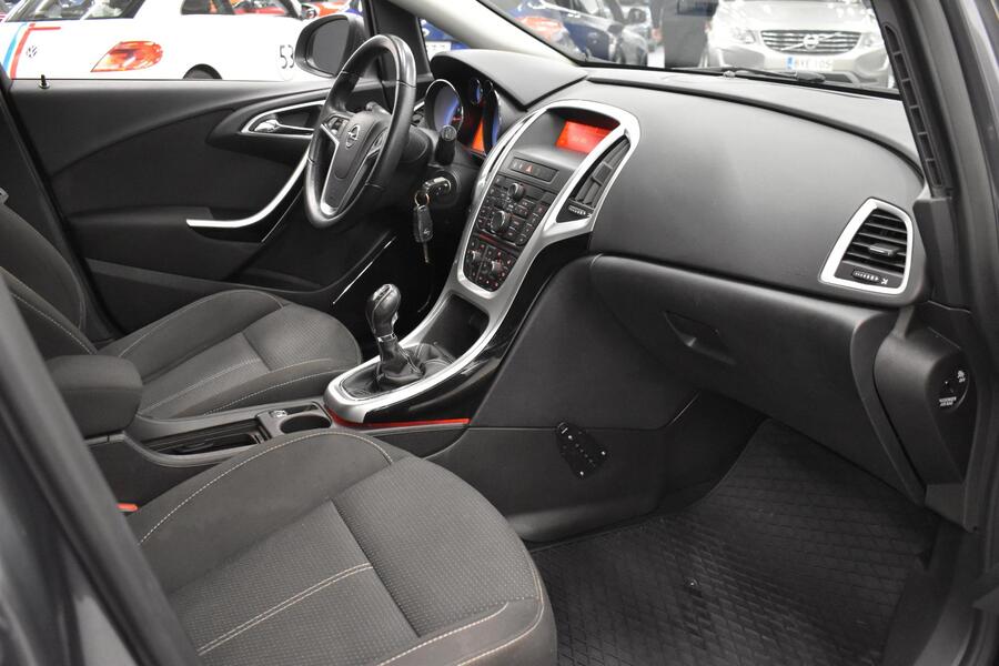 Opel Astra vaihtoauto