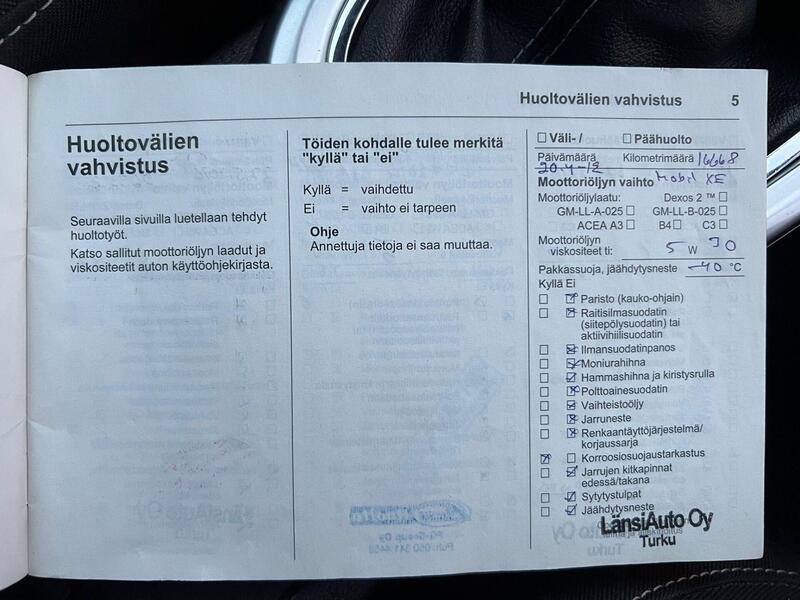 Opel Astra vaihtoauto