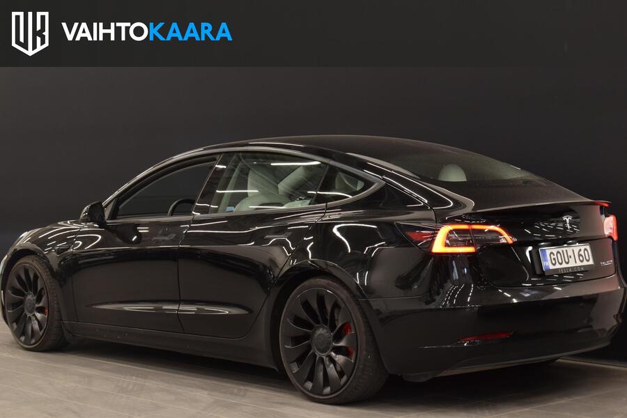 Tesla Model 3 vaihtoauto