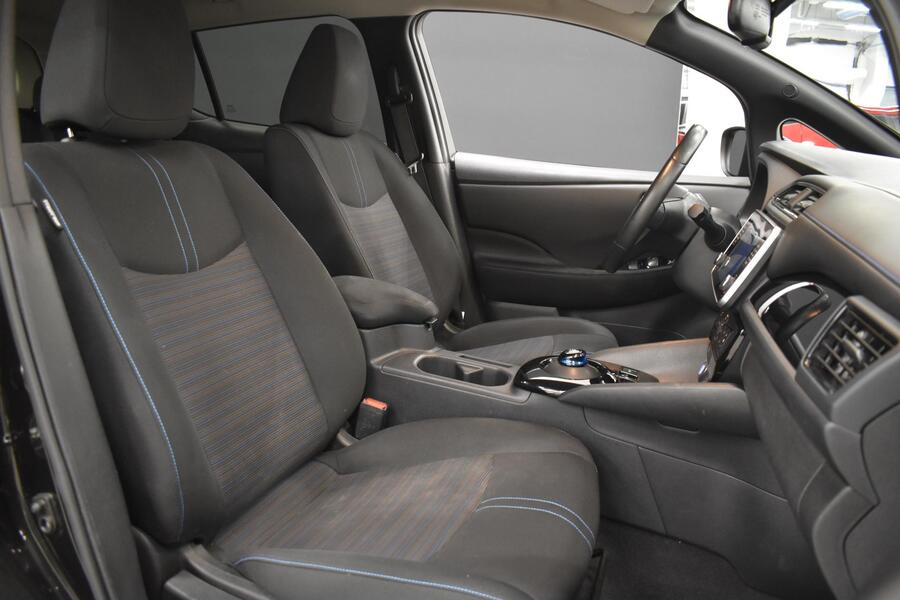 Nissan Leaf vaihtoauto