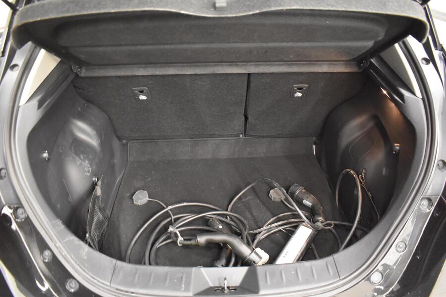 Nissan Leaf vaihtoauto