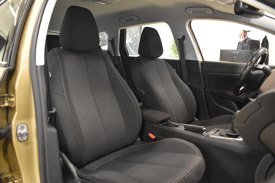 Peugeot 308 vaihtoauto