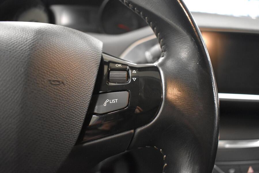 Peugeot 308 vaihtoauto