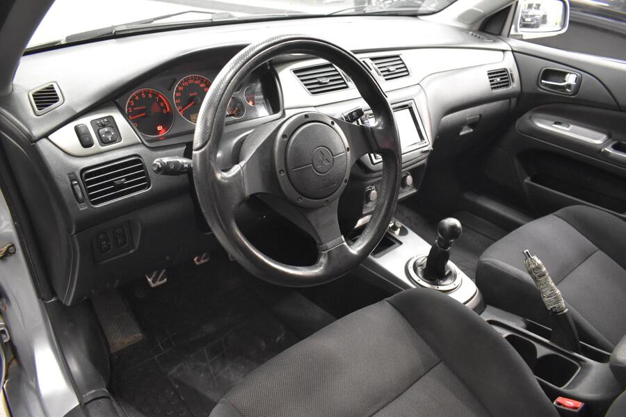 Mitsubishi Lancer vaihtoauto