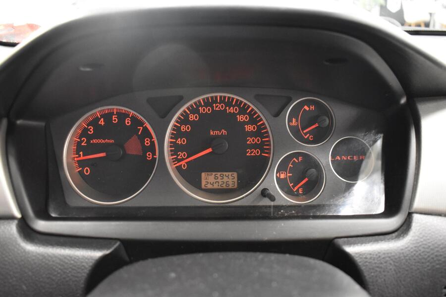 Mitsubishi Lancer vaihtoauto