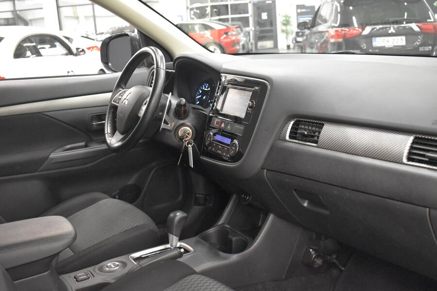 Mitsubishi Outlander vaihtoauto