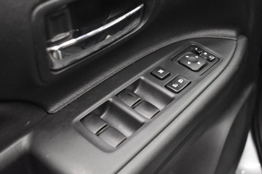 Mitsubishi Outlander vaihtoauto