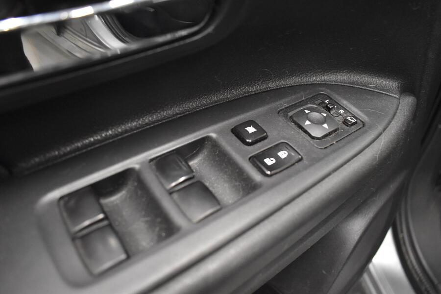 Mitsubishi Outlander vaihtoauto