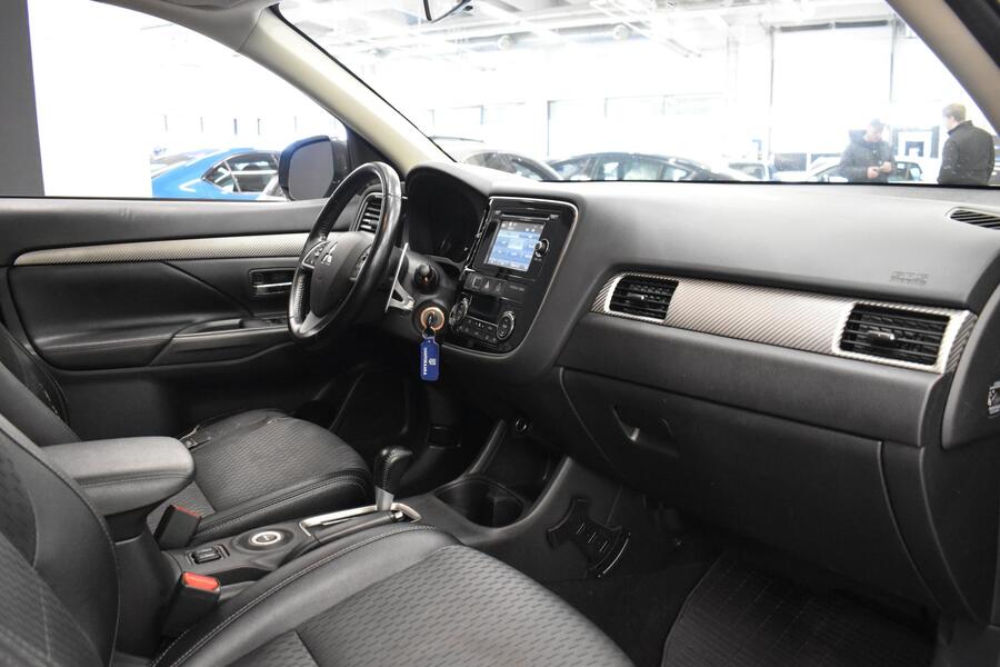 Mitsubishi Outlander vaihtoauto