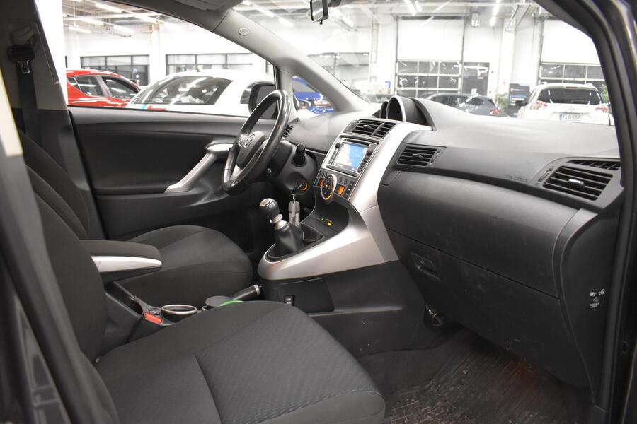 Toyota Verso vaihtoauto