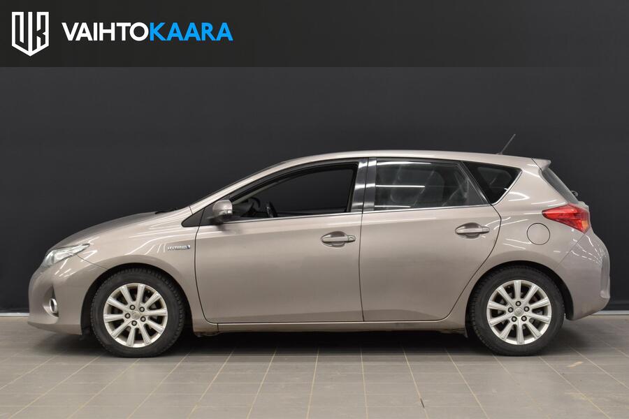 Toyota Auris vaihtoauto