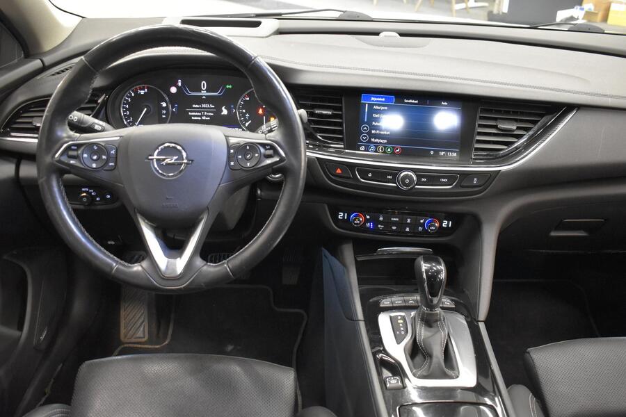 Opel Insignia vaihtoauto