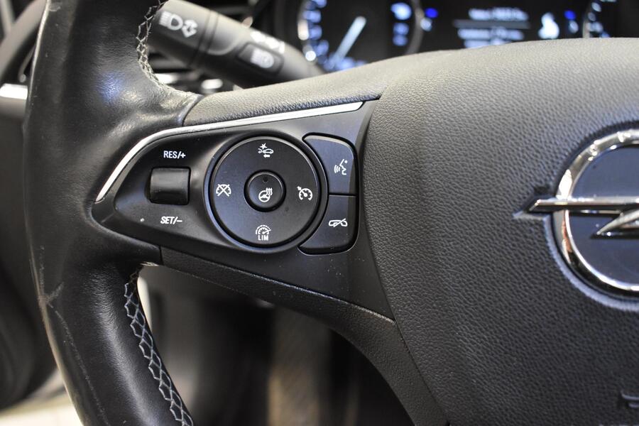 Opel Insignia vaihtoauto