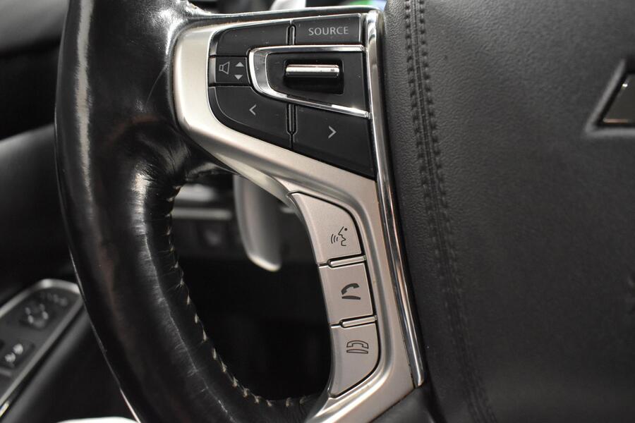 Mitsubishi Outlander PHEV vaihtoauto