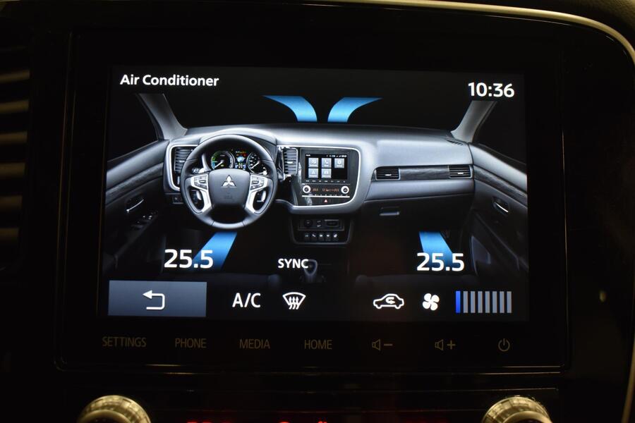 Mitsubishi Outlander PHEV vaihtoauto