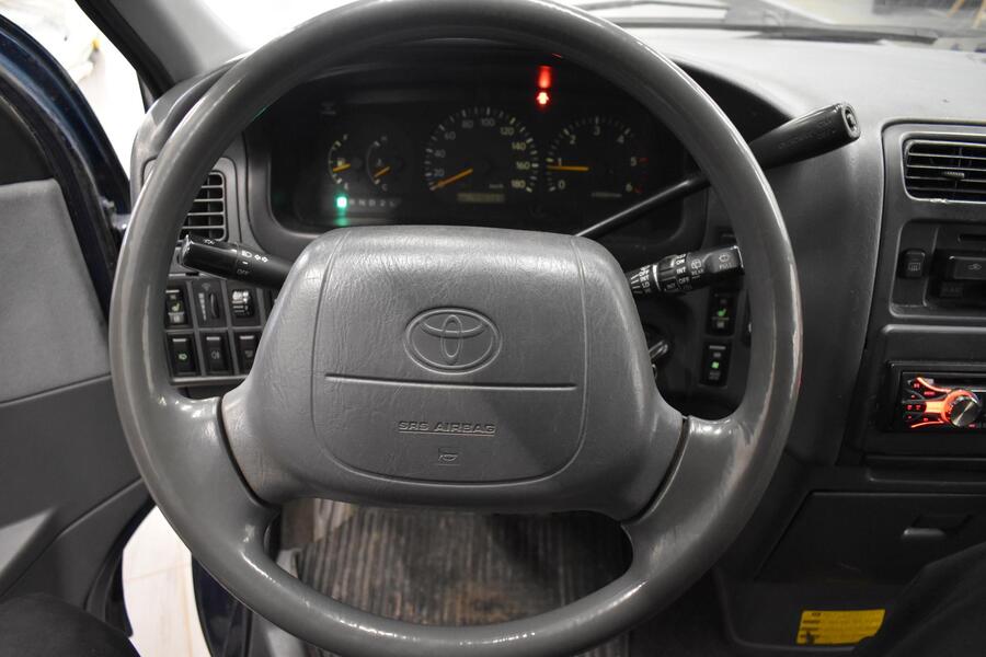 Toyota Hiace vaihtoauto