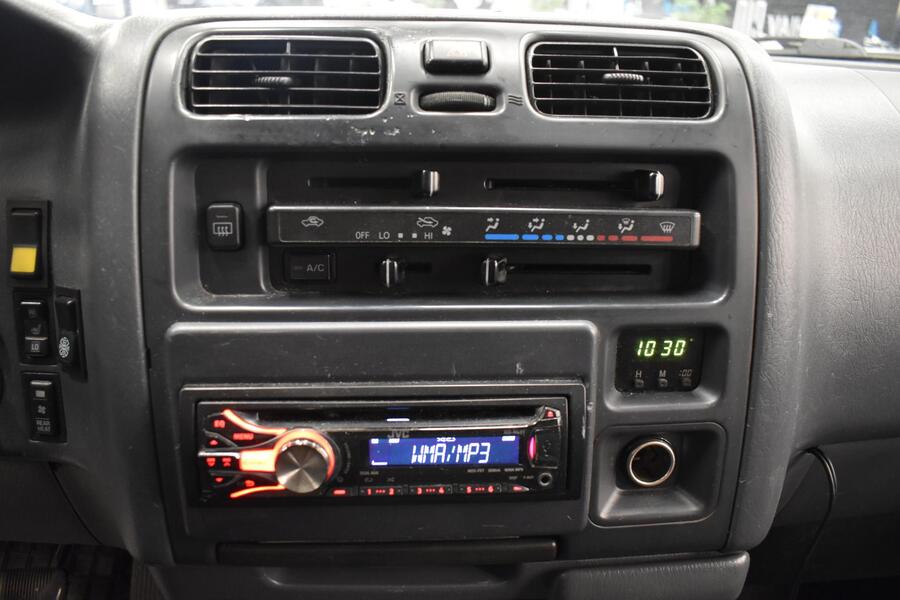 Toyota Hiace vaihtoauto