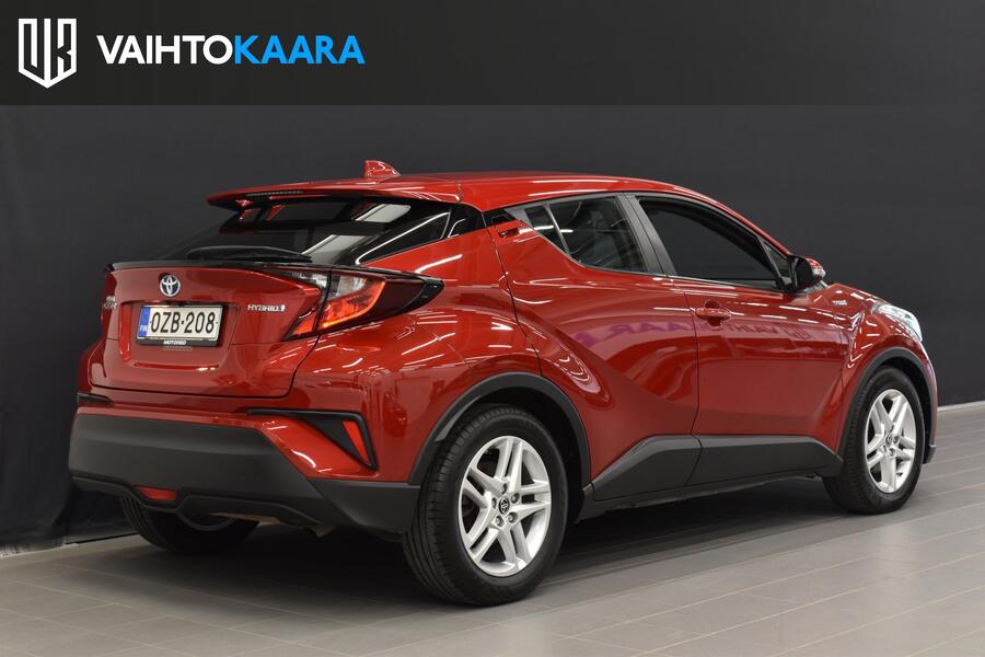 Toyota C-HR vaihtoauto