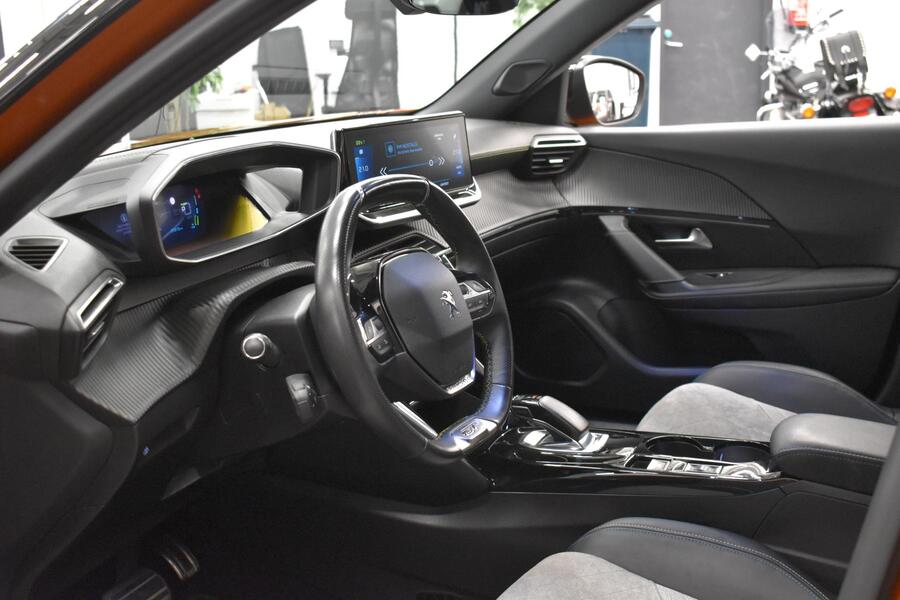 Peugeot e-2008 vaihtoauto