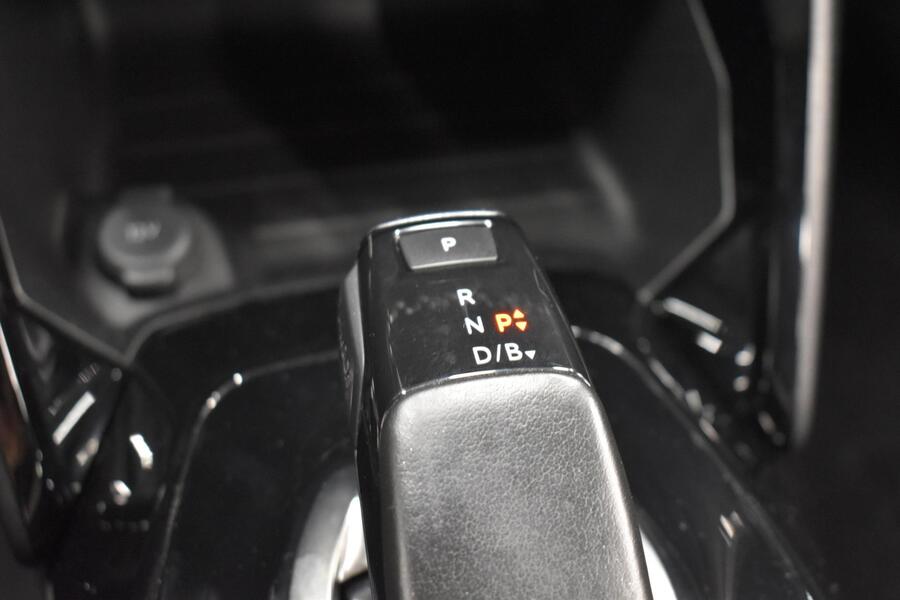 Peugeot e-2008 vaihtoauto