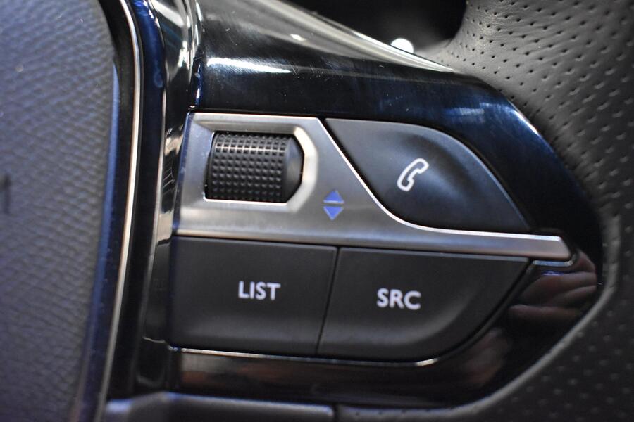 Peugeot e-2008 vaihtoauto