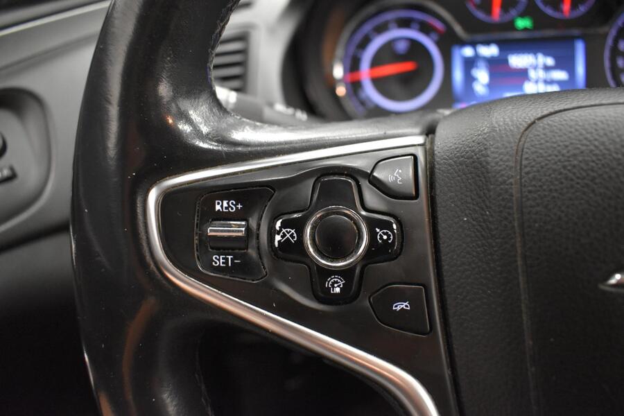 Opel Insignia vaihtoauto