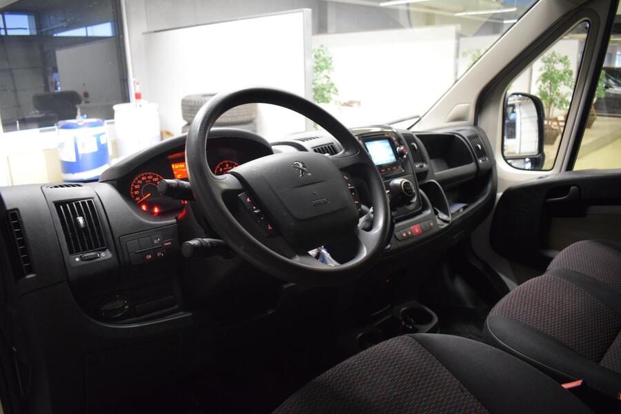 Peugeot Boxer vaihtoauto