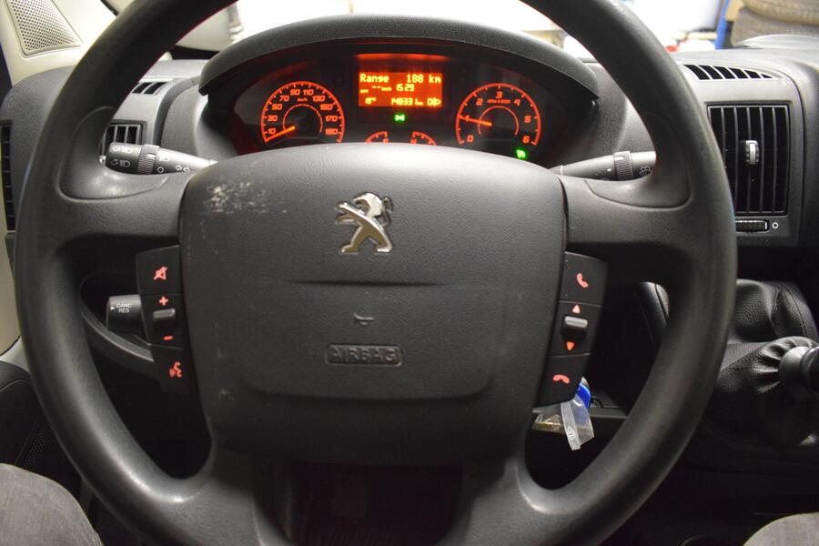 Peugeot Boxer vaihtoauto