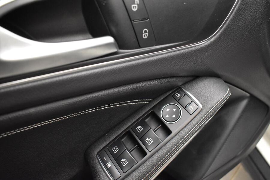 Mercedes-Benz GLA vaihtoauto