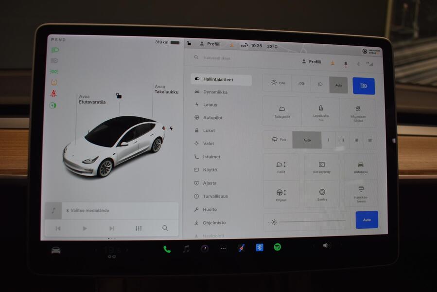Tesla Model 3 vaihtoauto