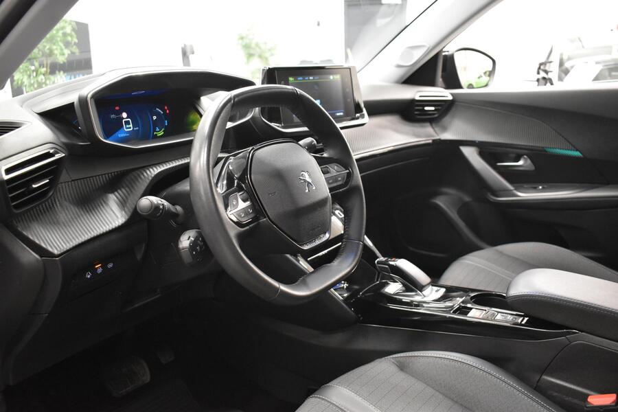 Peugeot e-2008 vaihtoauto