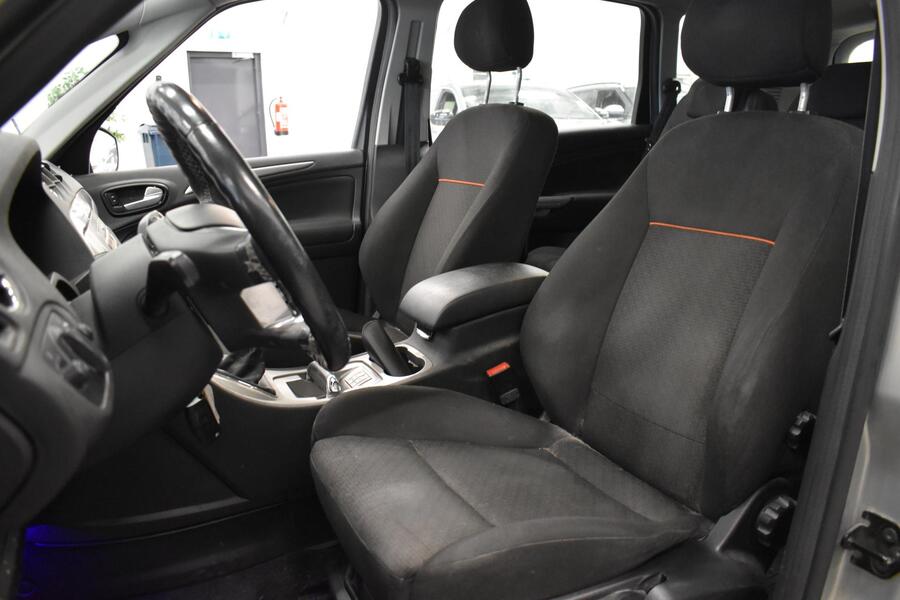 Ford S-MAX vaihtoauto
