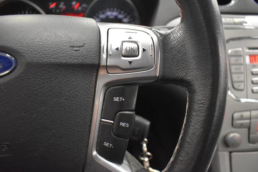 Ford S-MAX vaihtoauto