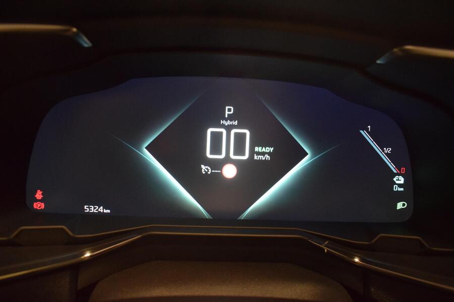 DS 7 vaihtoauto