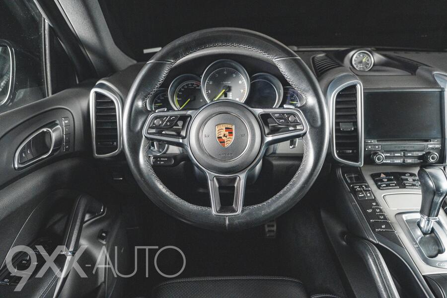 Porsche Cayenne vaihtoauto