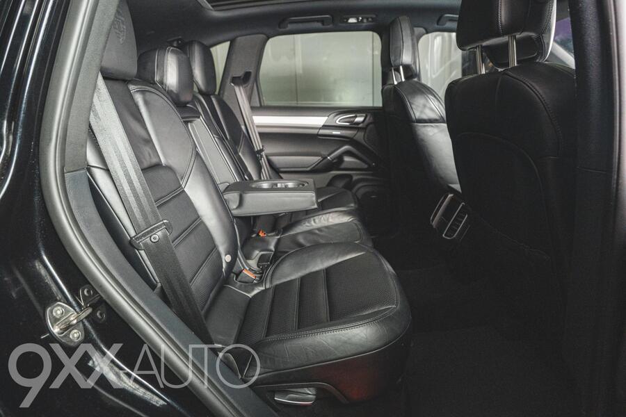 Porsche Cayenne vaihtoauto