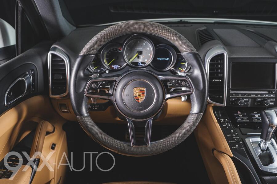 Porsche Cayenne vaihtoauto