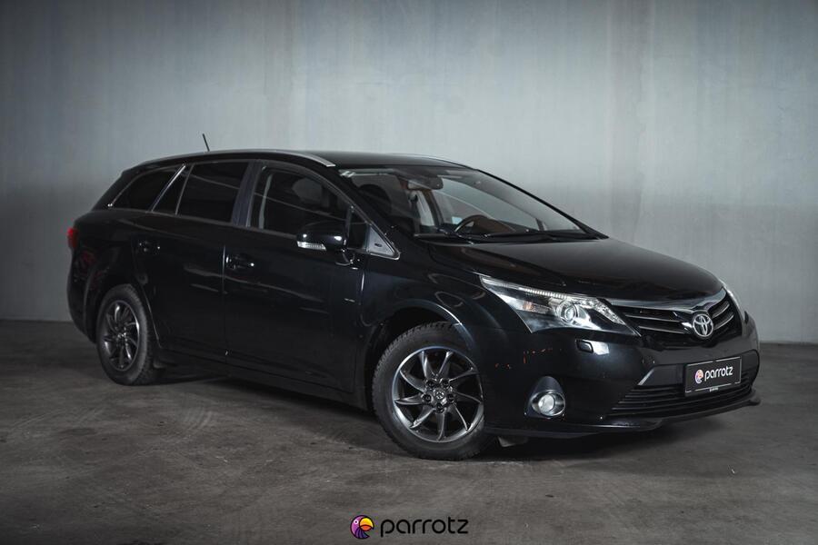 Toyota Avensis vaihtoauto