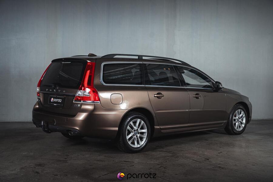 Volvo V70 vaihtoauto