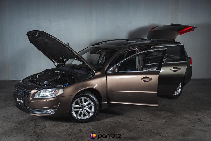 Volvo V70 vaihtoauto