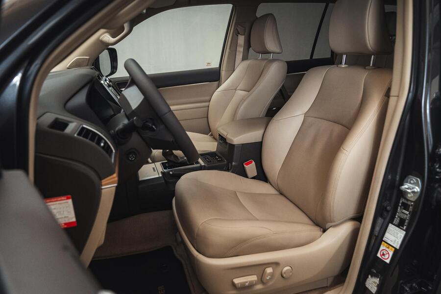 Toyota Land Cruiser vaihtoauto