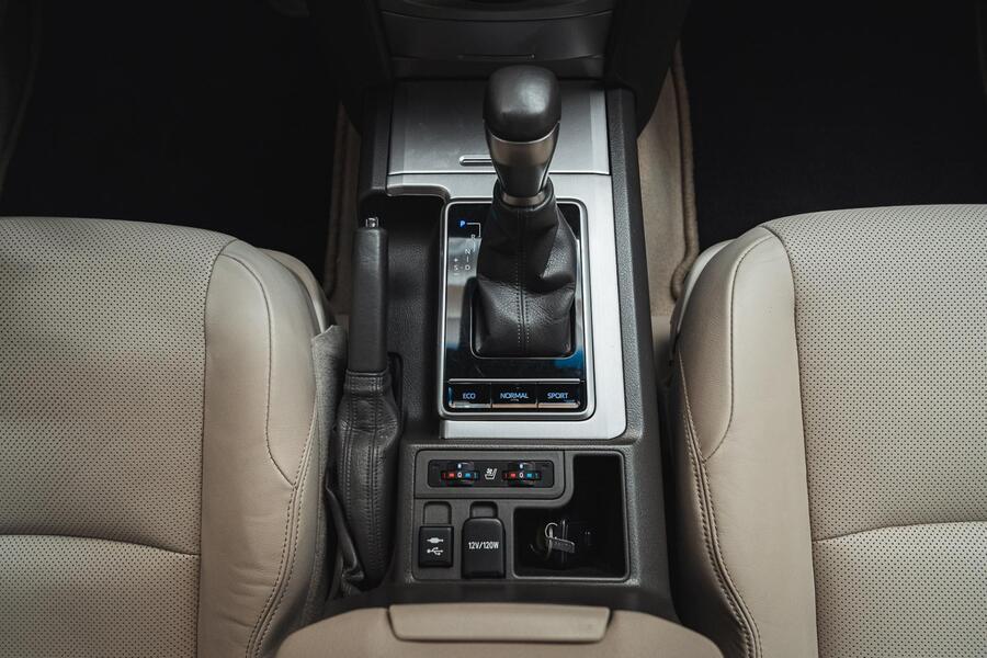 Toyota Land Cruiser vaihtoauto