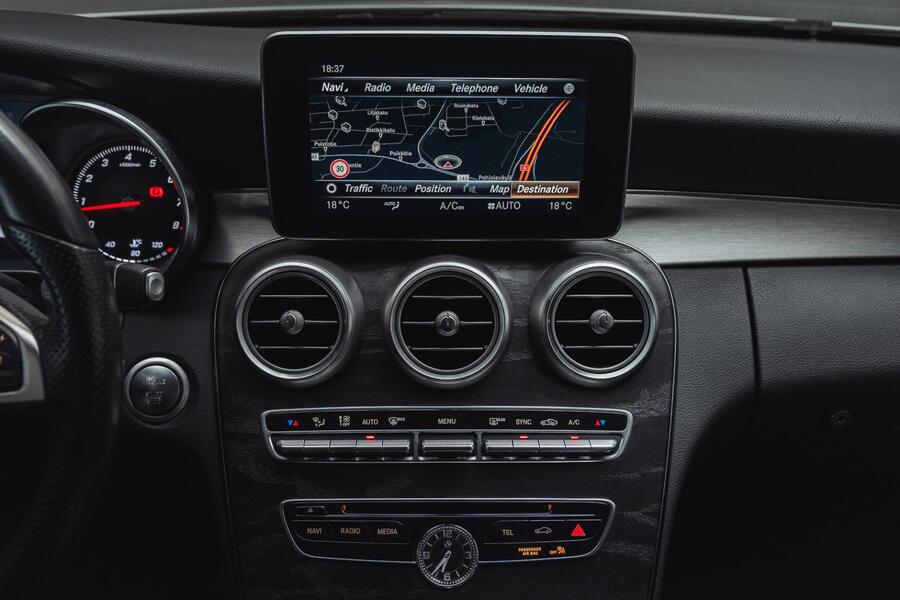 Mercedes-Benz C vaihtoauto