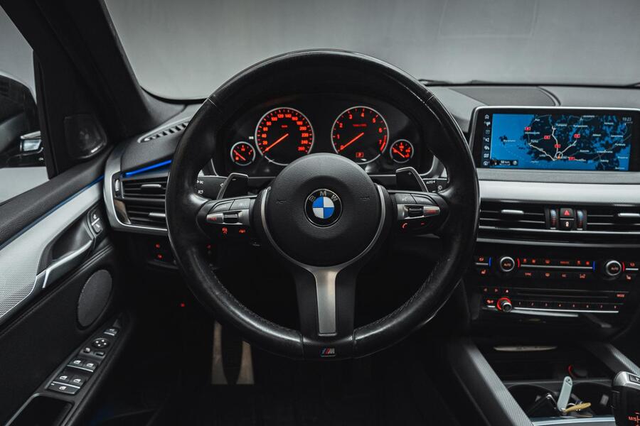 BMW X5 vaihtoauto