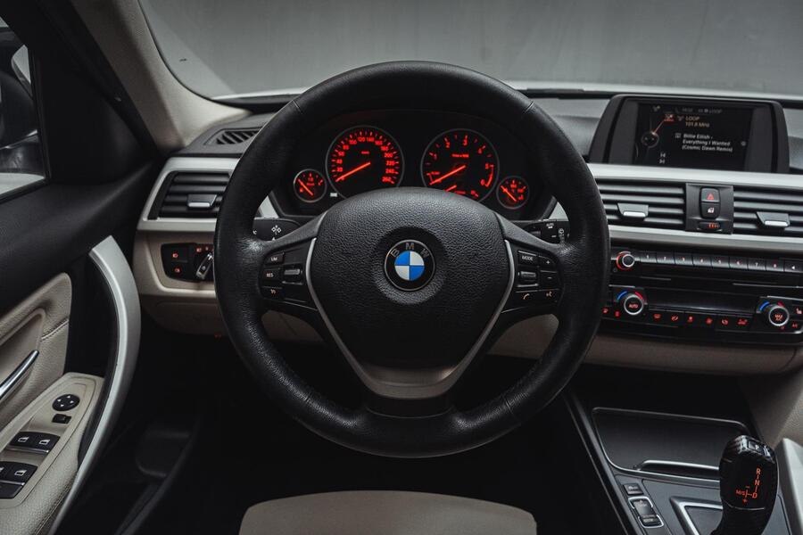 BMW 318 vaihtoauto